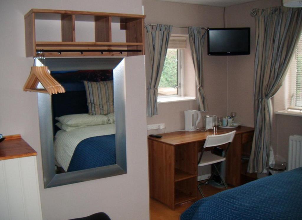Greengables 3*